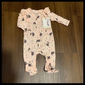 🎀J.Simpson Blush Onesie🎀